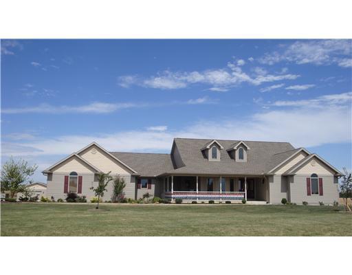 15275 Wells Road Anna, OH 45302 - Photo 1 of 18 Gallery Image 1