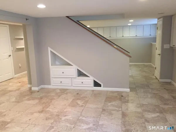 $7,500 | 163 MacGregor Drive, Stamford, CT 06902