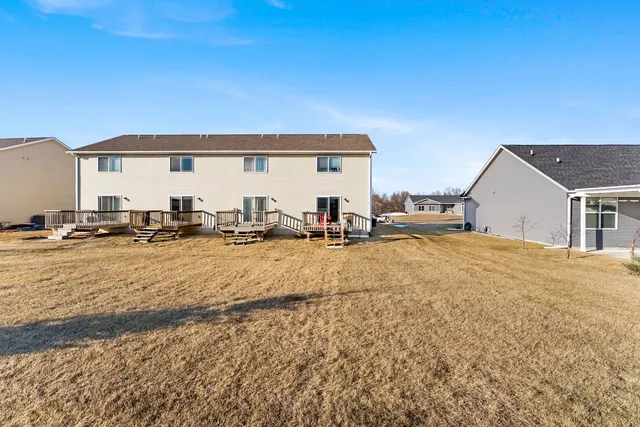 $190,000 | 722 Prairie Meadow Drive, Blue Grass, IA 52726