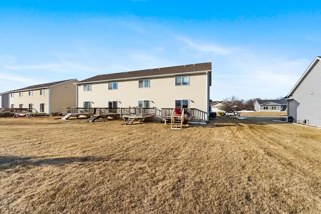 $190,000 | 722 Prairie Meadow Drive, Blue Grass, IA 52726