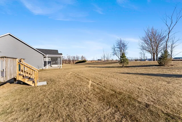 $190,000 | 722 Prairie Meadow Drive, Blue Grass, IA 52726