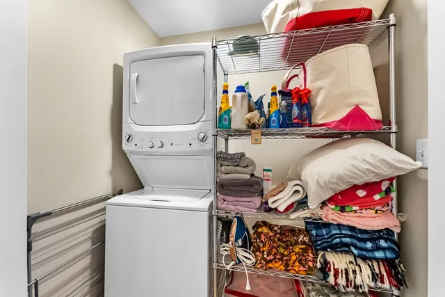 $190,000 | 722 Prairie Meadow Drive, Blue Grass, IA 52726