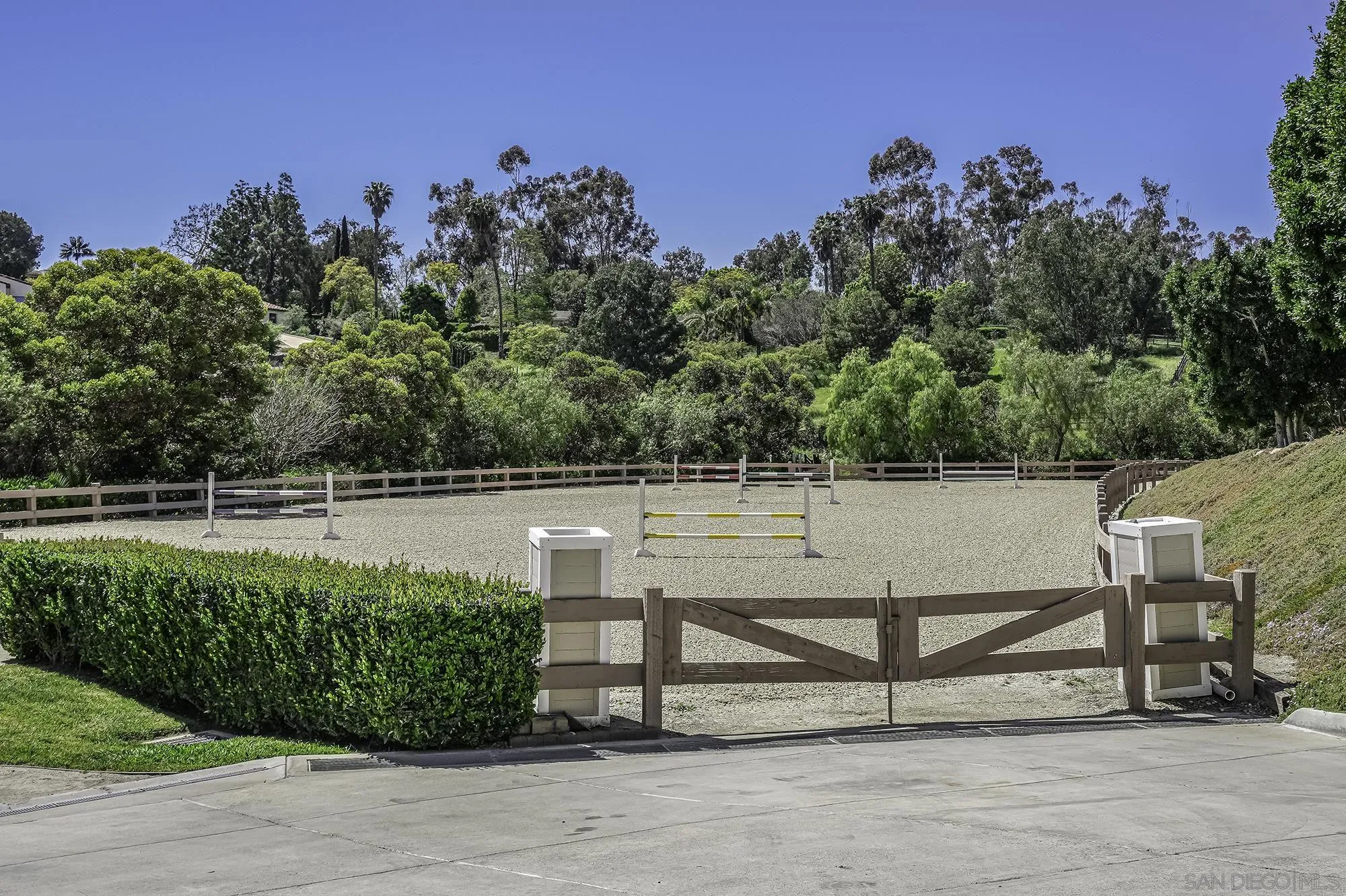 5305 La Crescenta Road Rancho Santa Fe, CA 92067 - Photo 16 of 64 This arena is set for jumping with championship GGT footing.