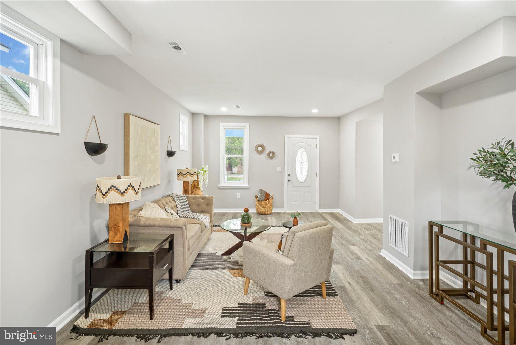 3912 Fernhill Avenue Baltimore, MD 21215 - Photo 5 of 39