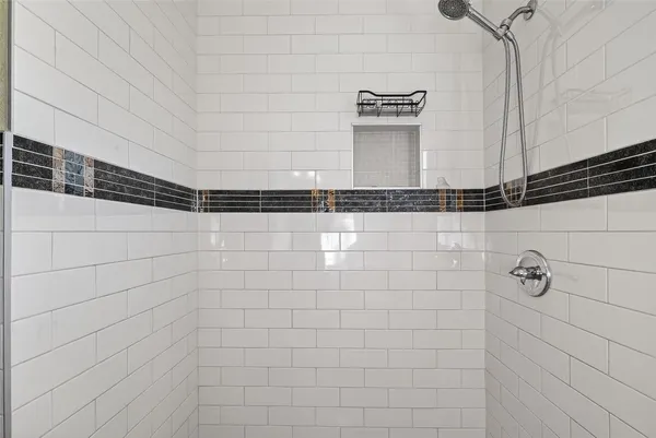 $1,200 | 302 West Shaw Avenue, Unit A, Pasadena, TX 77506