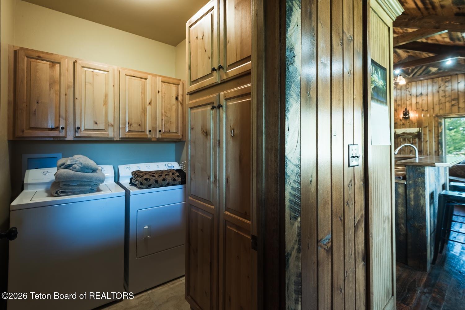 29 White Point Road Cora, WY 82925 - Photo 84 of 102 Guest cabin