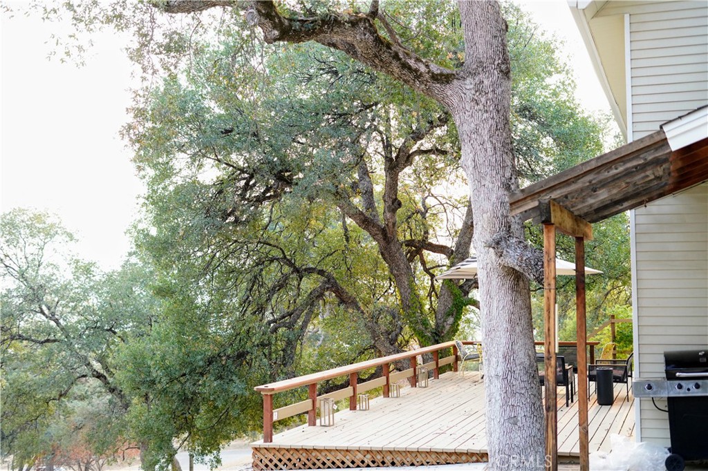 40659 Indian Springs Road Oakhurst, CA 93644 - Photo 10 of 28 a view of balcony with furniture