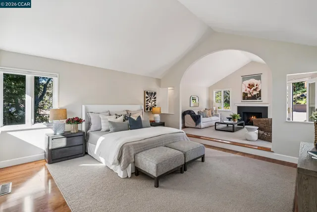 $2,495,000 | 11 El Caminito, Orinda, CA 94563