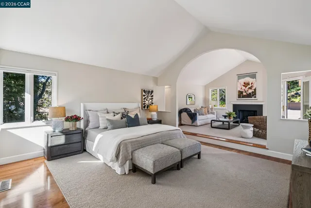 $2,495,000 | 11 El Caminito, Orinda, CA 94563