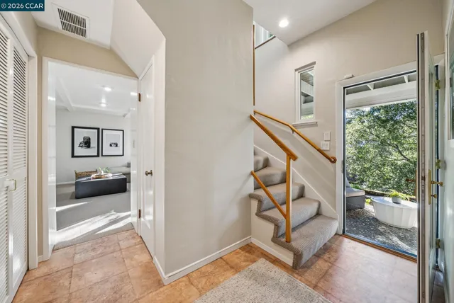 $2,495,000 | 11 El Caminito, Orinda, CA 94563