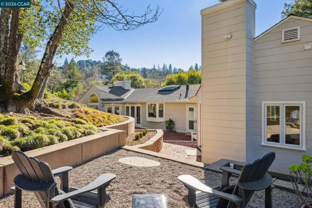 $2,495,000 | 11 El Caminito, Orinda, CA 94563