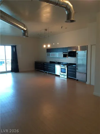 $1,900 | 200 Hoover Avenue, Unit 1910, Las Vegas, NV 89101