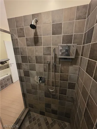 $1,900 | 200 Hoover Avenue, Unit 1910, Las Vegas, NV 89101