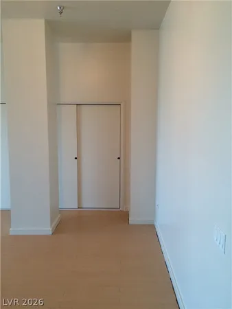 $1,900 | 200 Hoover Avenue, Unit 1910, Las Vegas, NV 89101
