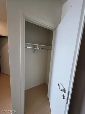 $1,900 | 200 Hoover Avenue, Unit 1910, Las Vegas, NV 89101