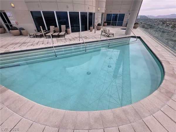 $1,900 | 200 Hoover Avenue, Unit 1910, Las Vegas, NV 89101