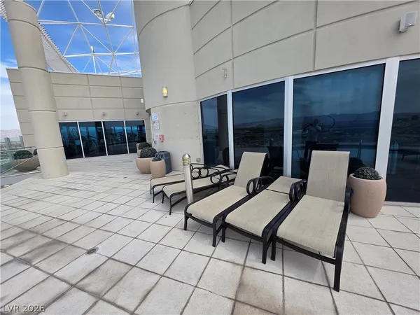 $1,900 | 200 Hoover Avenue, Unit 1910, Las Vegas, NV 89101