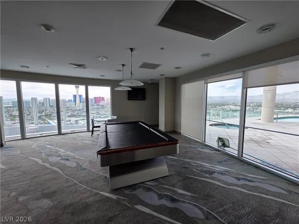 $1,900 | 200 Hoover Avenue, Unit 1910, Las Vegas, NV 89101