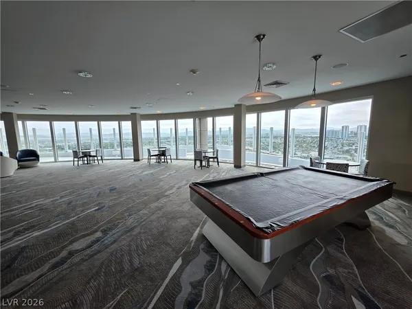 $1,900 | 200 Hoover Avenue, Unit 1910, Las Vegas, NV 89101