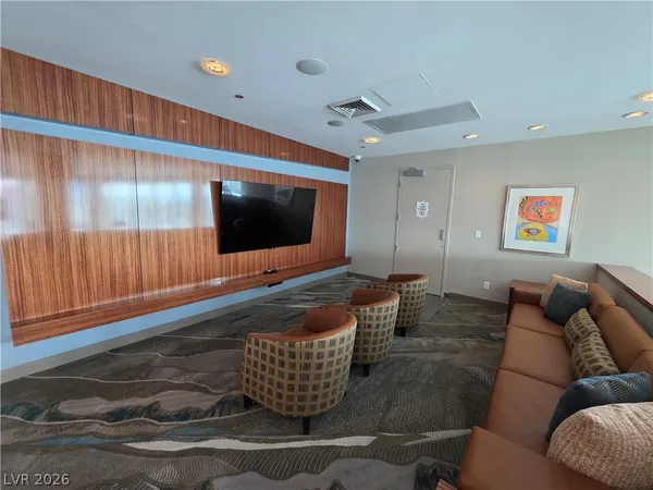 $1,900 | 200 Hoover Avenue, Unit 1910, Las Vegas, NV 89101