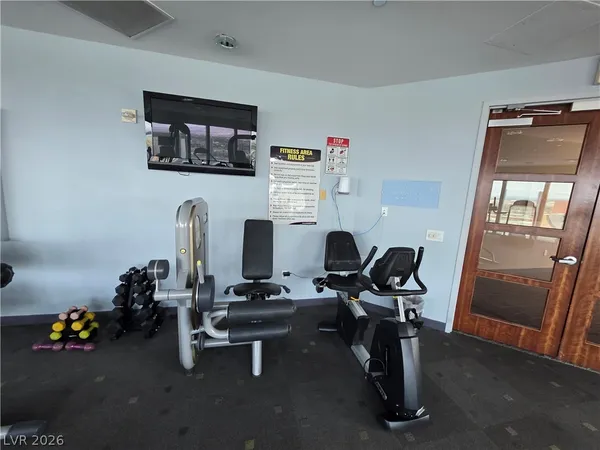 $1,900 | 200 Hoover Avenue, Unit 1910, Las Vegas, NV 89101