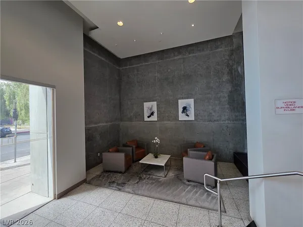 $1,900 | 200 Hoover Avenue, Unit 1910, Las Vegas, NV 89101