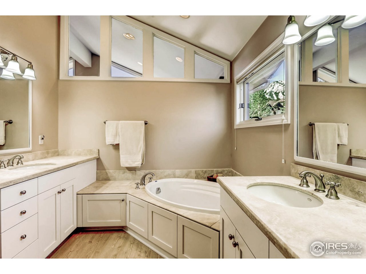 1715 View Point Road Boulder, CO 80305 - Photo 15 of 33 a bathroom with a sink and a bathtub