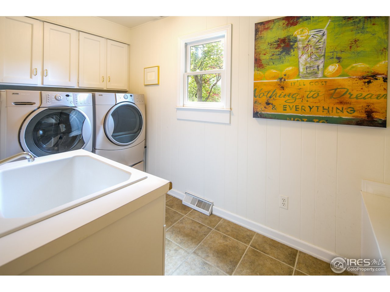 1715 View Point Road Boulder, CO 80305 - Photo 24 of 33 a utility room with dryer and washer
