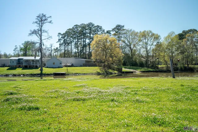 $499,900 | 13876 Calle Sevario Drive, Prairieville, LA 70769