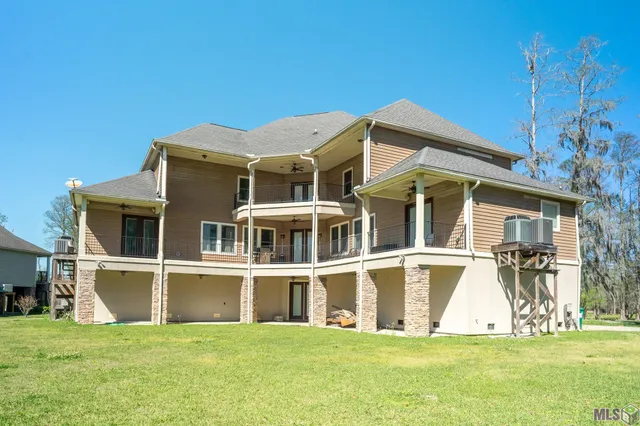 $499,900 | 13876 Calle Sevario Drive, Prairieville, LA 70769