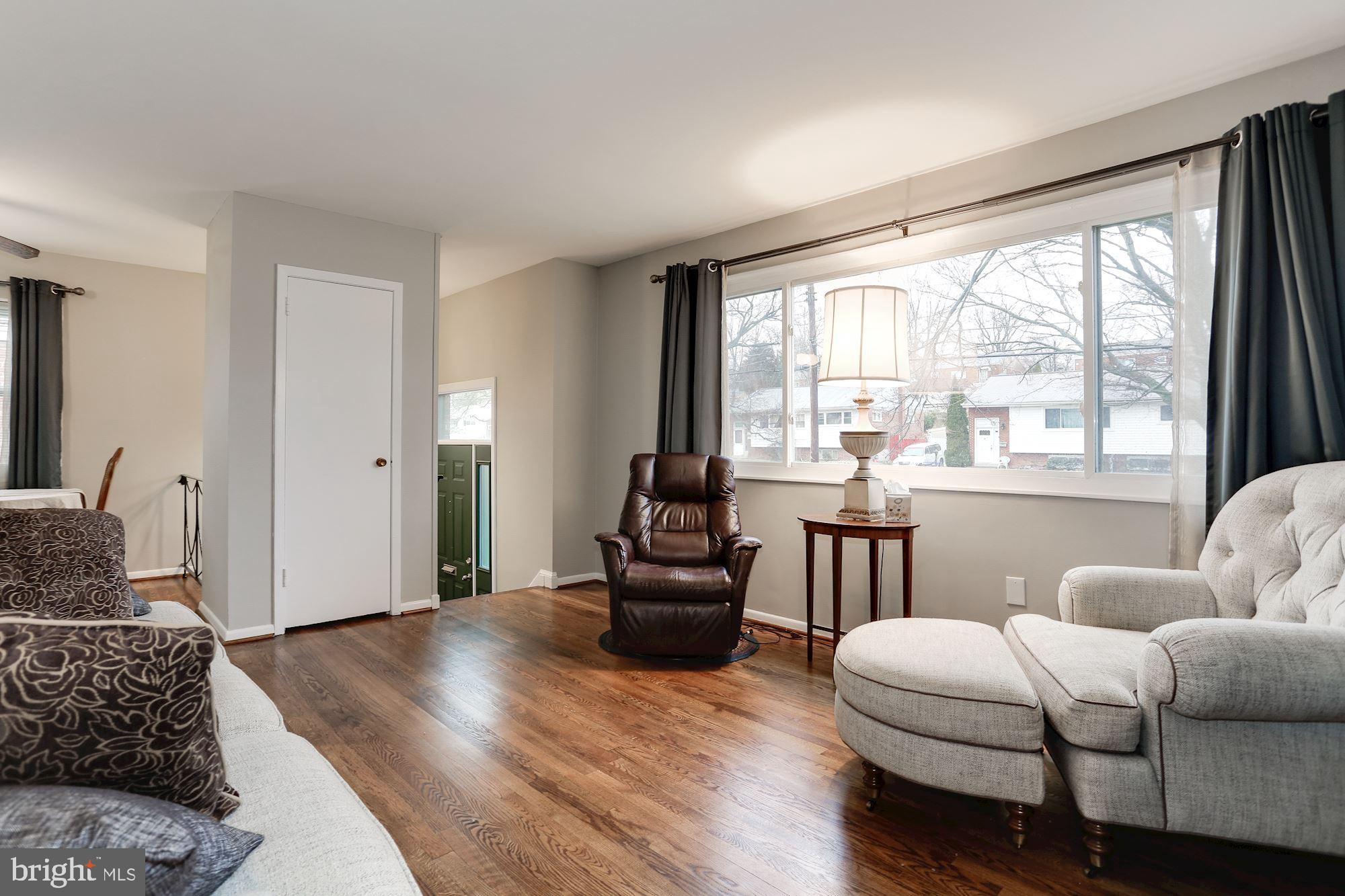 3941 Wendy Lane Silver Spring, MD 20906 - Photo 3 of 22 Living Room