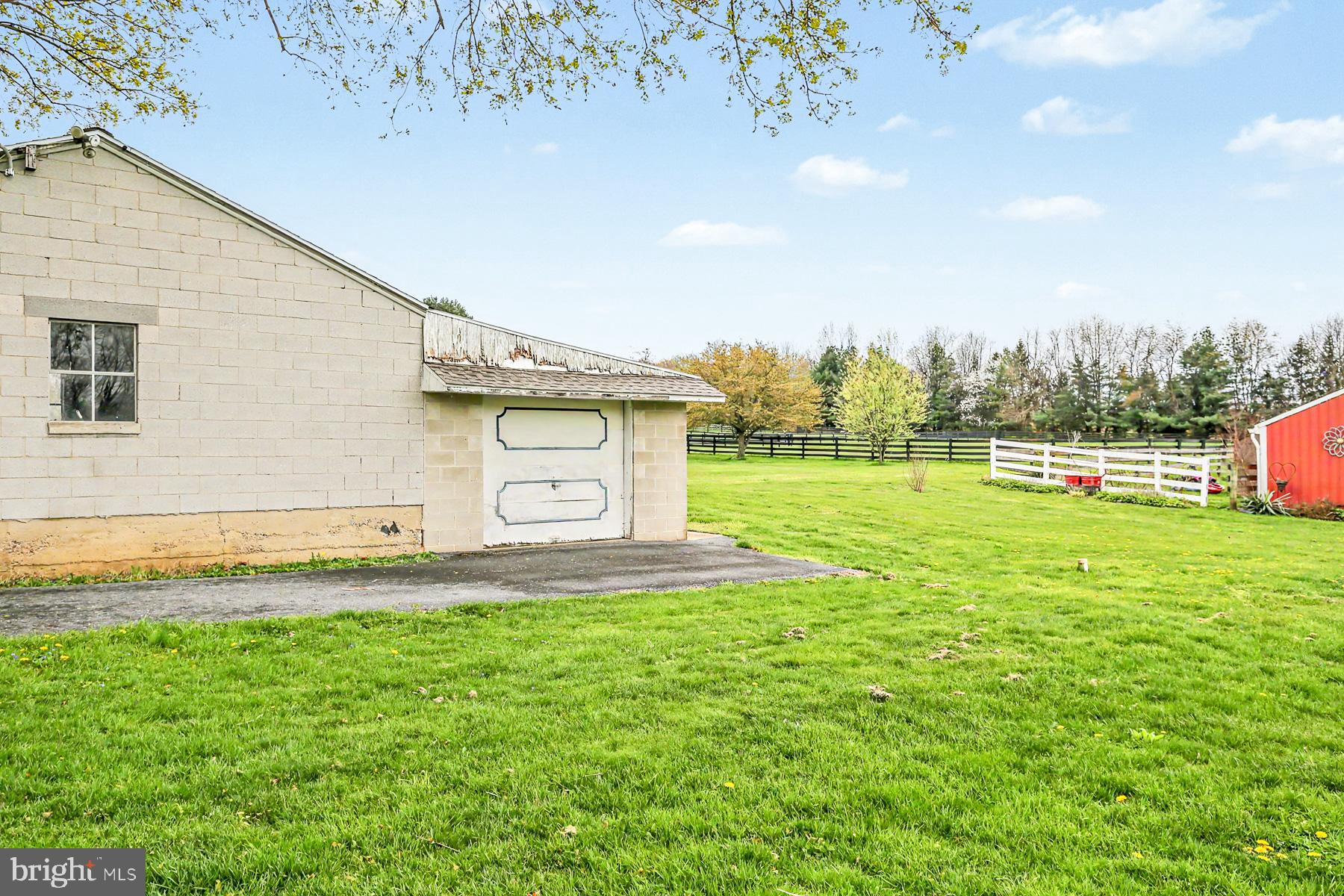 489 Bachmanville Road Hershey, PA 17033 - Photo 11 of 31