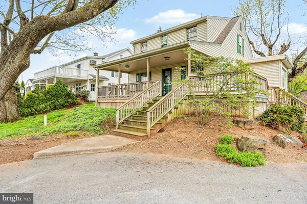 $209,900 | 489 Bachmanville Road, Hershey, PA 17033