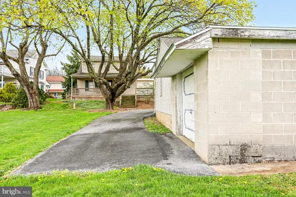 $209,900 | 489 Bachmanville Road, Hershey, PA 17033