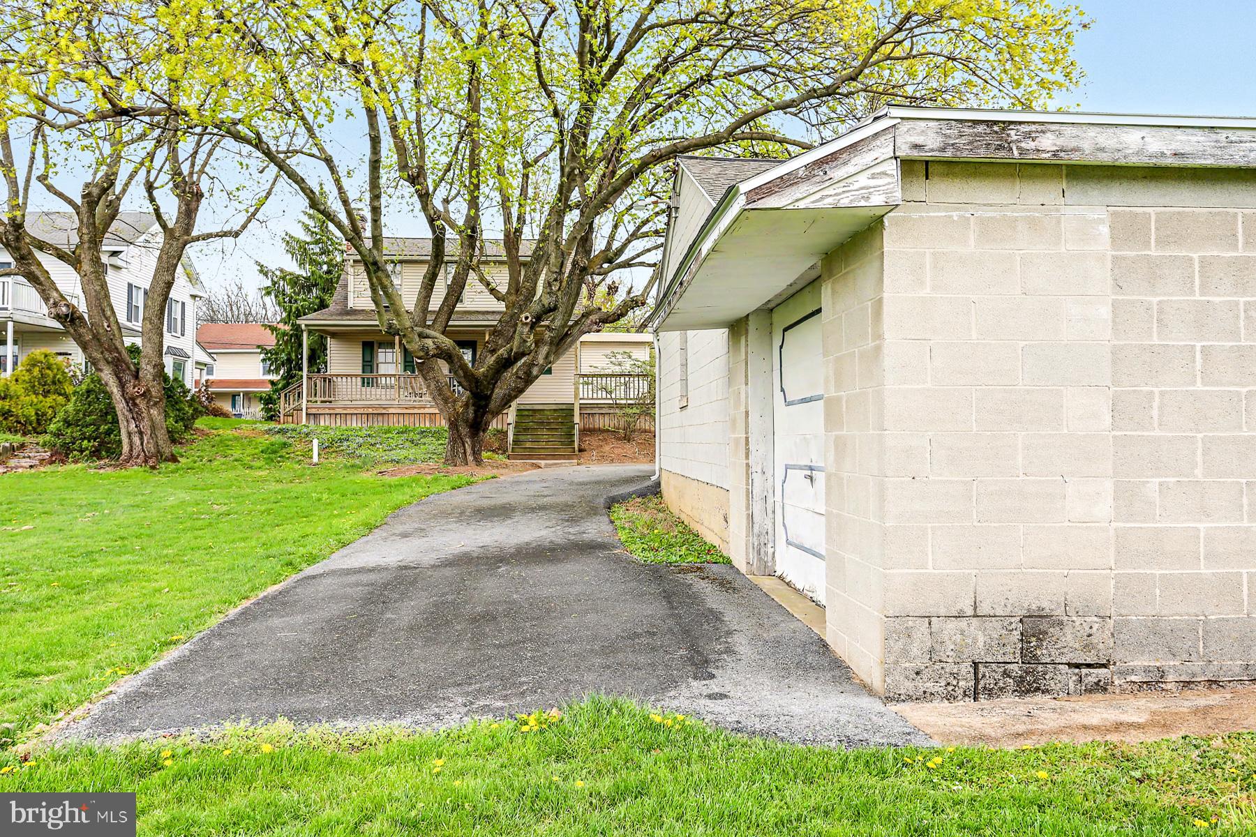 489 Bachmanville Road Hershey, PA 17033 - Photo 10 of 31