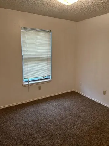 $900 | 6111 38th Street, Unit B, Lubbock, TX 79407