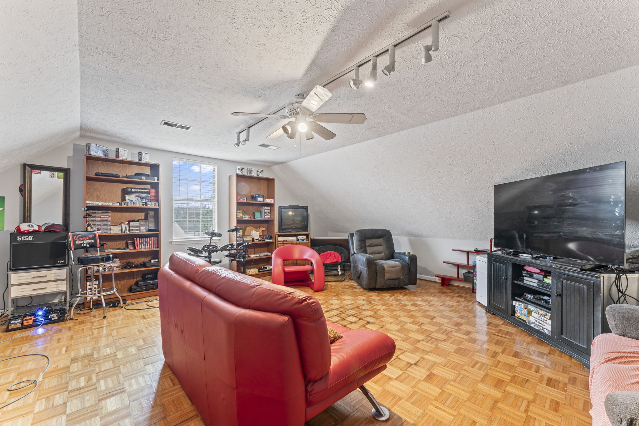 3591 April Lane Murfreesboro, TN 37130 - Photo 14 of 38 a living room with furniture and a flat screen tv
