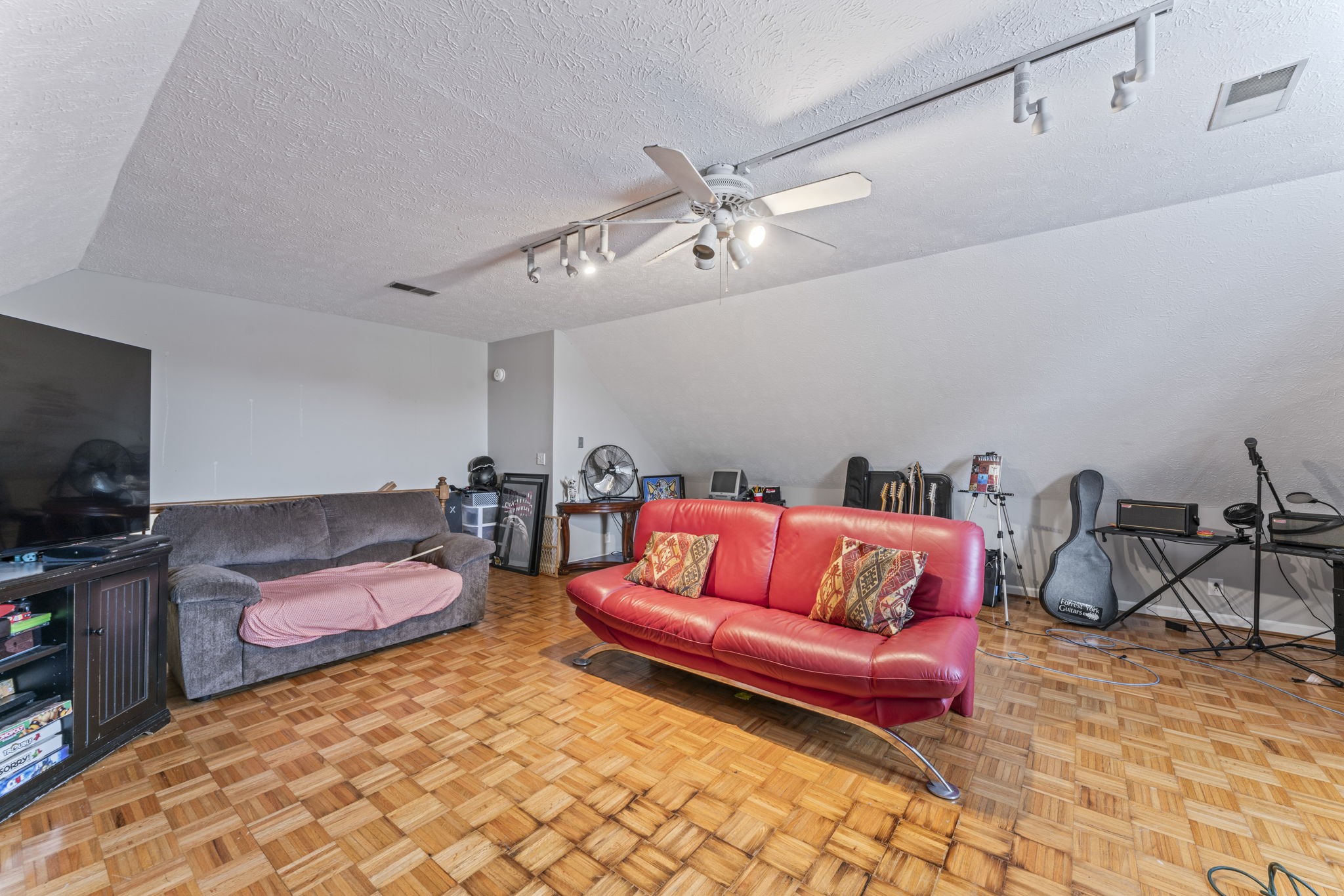 3591 April Lane Murfreesboro, TN 37130 - Photo 16 of 38 a living room with furniture and a flat screen tv