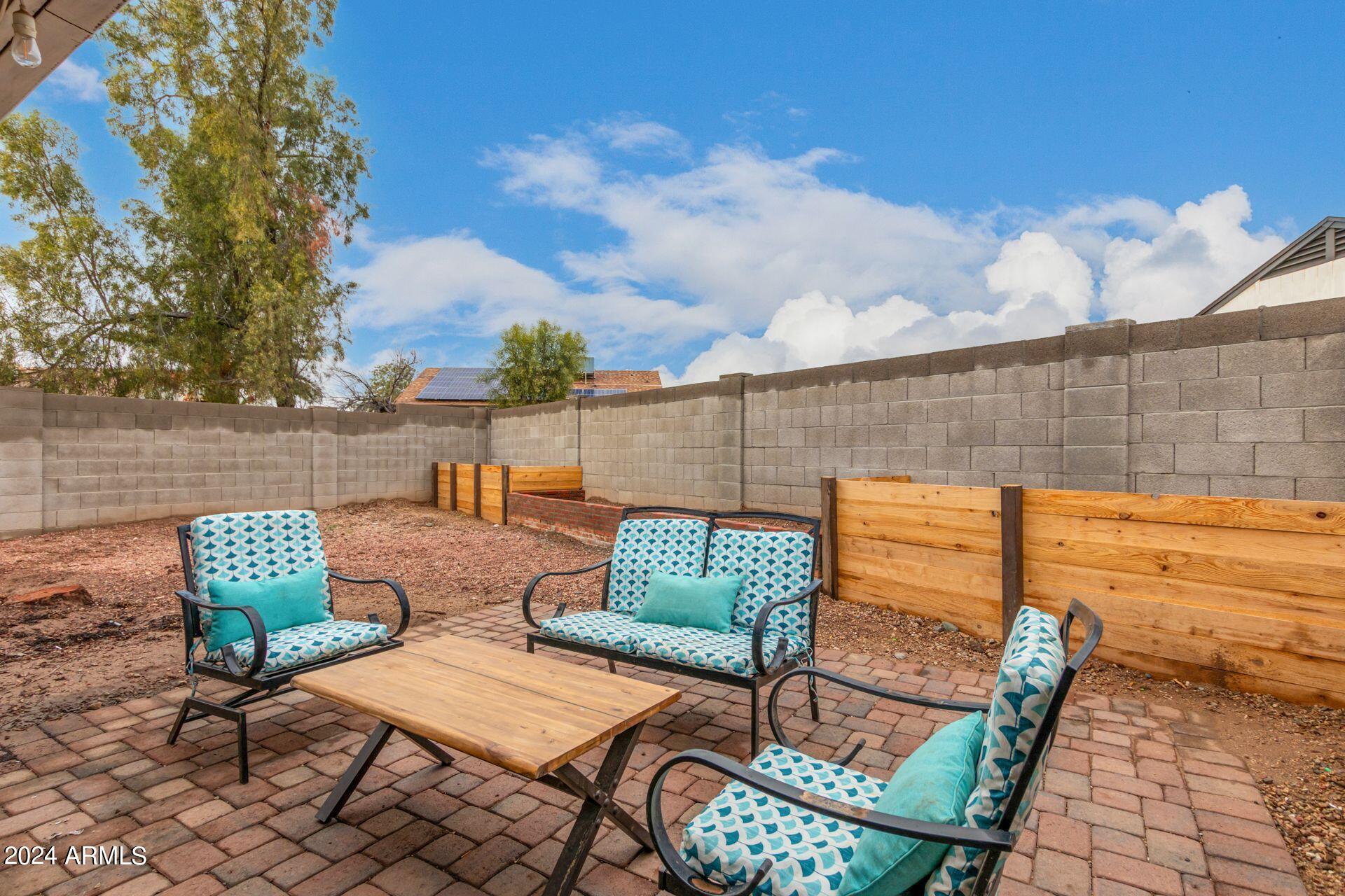 1722 East Grandview Road Phoenix, AZ 85022 - Photo 11 of 12 1722 E Grandview Rd - Backyard