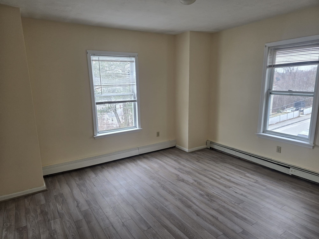 26 Loring Street, Unit 3 Worcester, MA 01606 - Photo 11 of 21