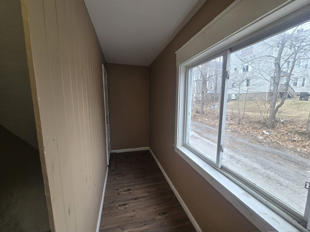 26 Loring Street, Unit 3 Worcester, MA 01606 - Photo 16 of 21