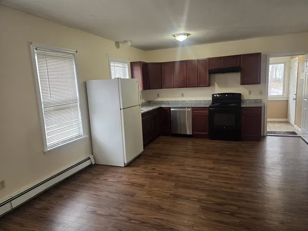$2,200 | 26 Loring Street, Unit 3, Worcester, MA 01606