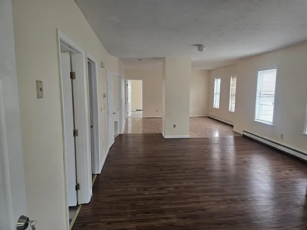 $2,200 | 26 Loring Street, Unit 3, Worcester, MA 01606