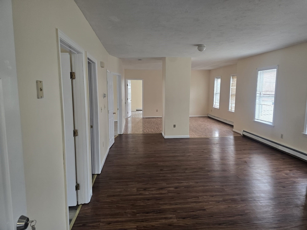 26 Loring Street, Unit 3 Worcester, MA 01606 - Photo 6 of 21