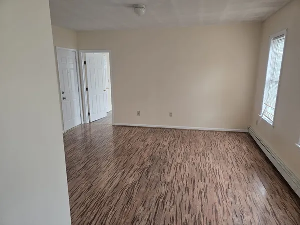 $2,200 | 26 Loring Street, Unit 3, Worcester, MA 01606