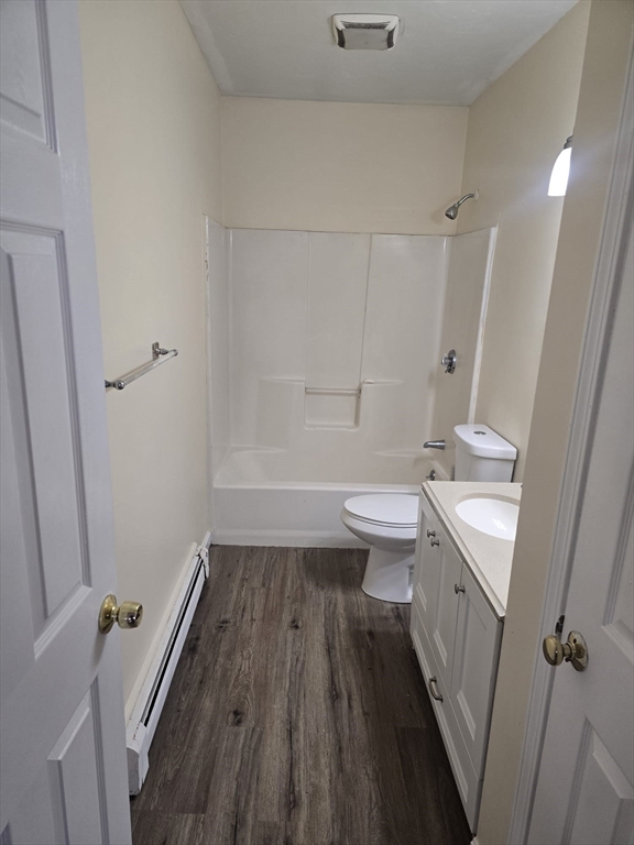 26 Loring Street, Unit 3 Worcester, MA 01606 - Photo 9 of 21