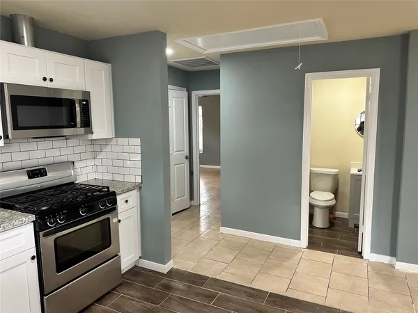 $1,700 | 6911 Bauman Road, Houston, TX 77022