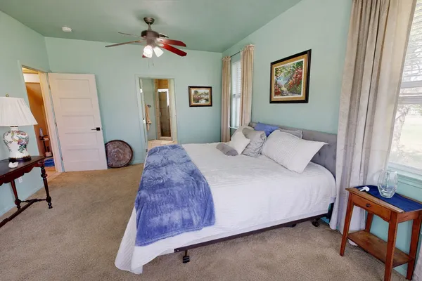 $695,000 | 913 County Road 220, Florence, TX 76527