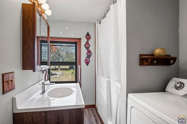 $130,000 | 306 Northeast Lyman Road, Topeka, KS 66608