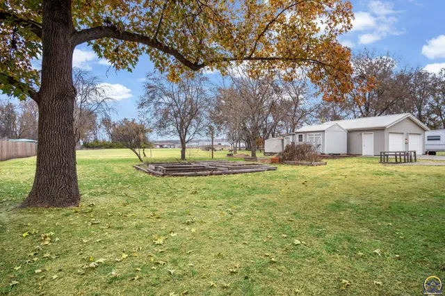 $130,000 | 306 Northeast Lyman Road, Topeka, KS 66608